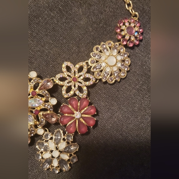 Necklace - Picture 3 of 3